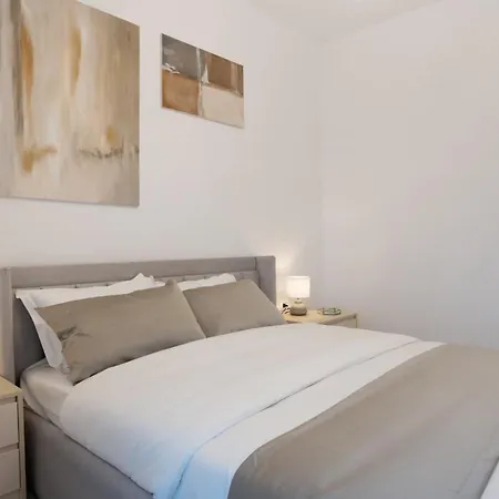 Arza B17 Apartman