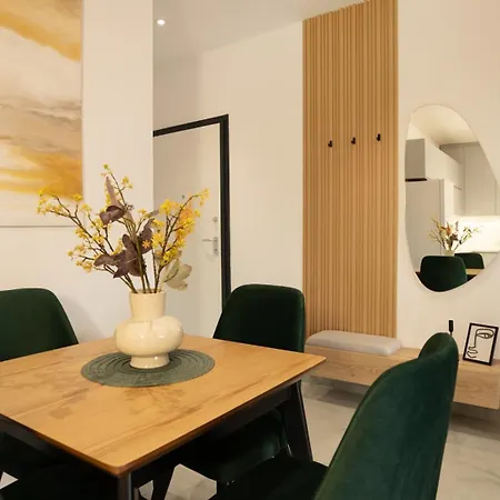 Arza B17 Apartmán *